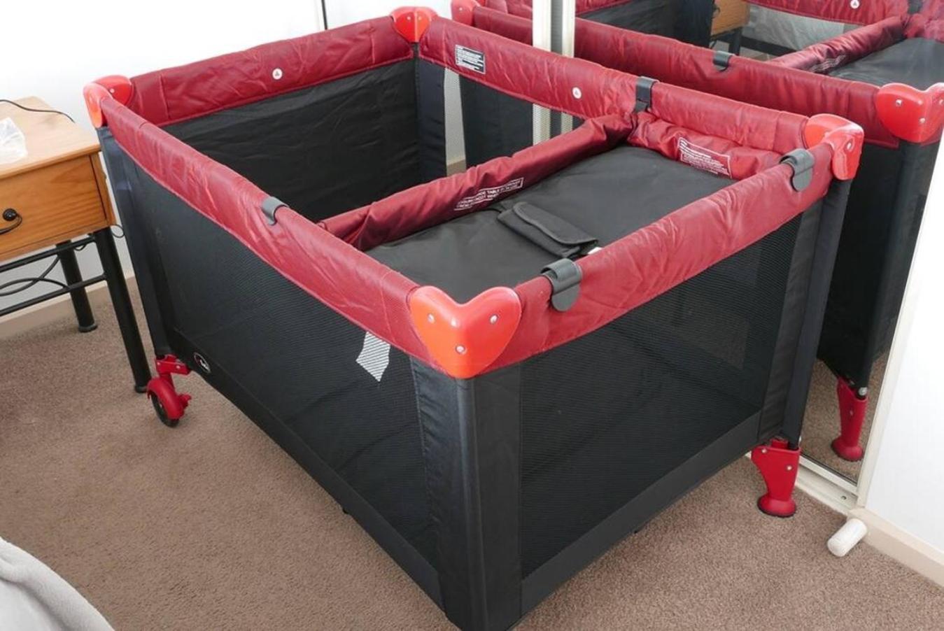 Big Free Wifi Gated Parking Aircon Holiday home *